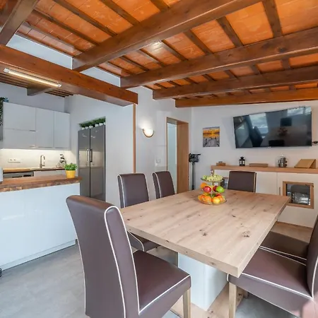 Lidia Tatil Evi L' Escala